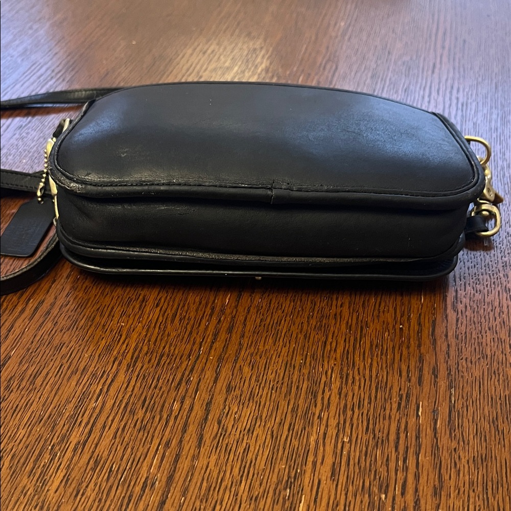 Vintage Coach Black Turnlock Crossbody | Made in USA | Restored Leather - Picture 8 of 13